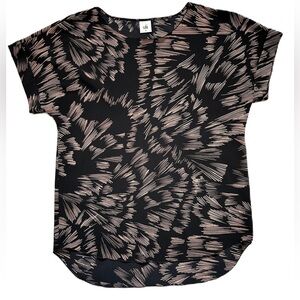CAbi Women's Black Pink‎ Round Neck Line Drawing Tate Top Medium #3433